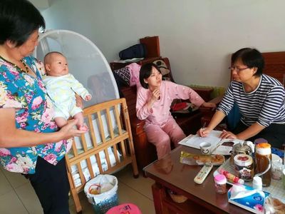 江門市怡康社區(qū) 走訪新生兒家庭送關懷 貼心服務暖人心